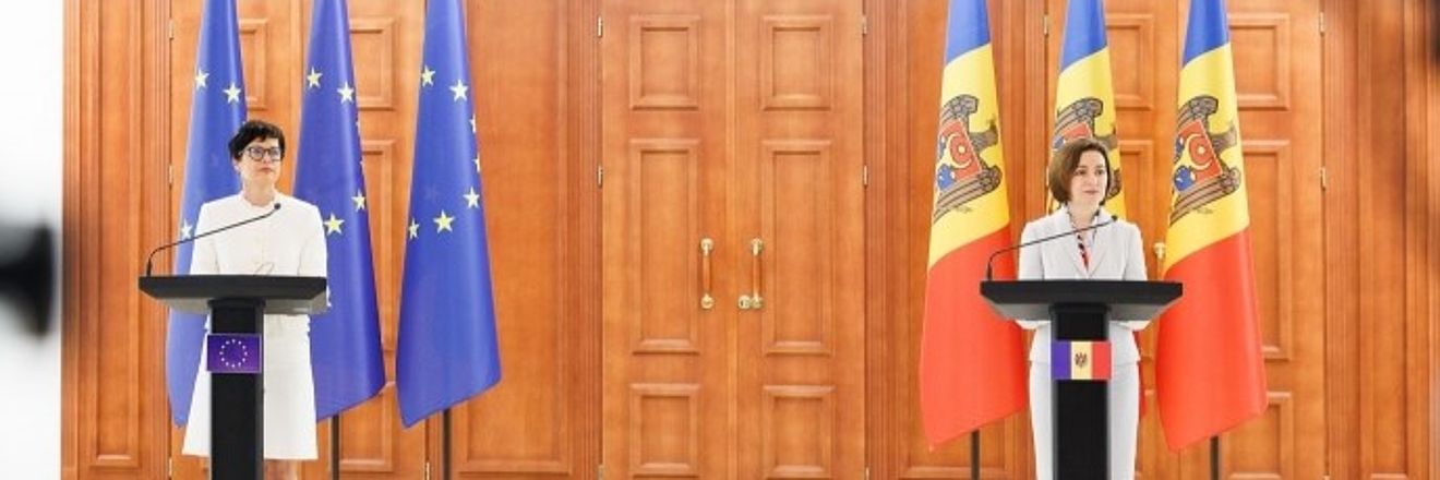 Președinta Maia Sandu, împreună cu comisara pentru Extindere, Marta Kos, într-o conferință de presă pe 5 iunie, la Chișinău. Sursa foto: Președinția Republicii Moldova